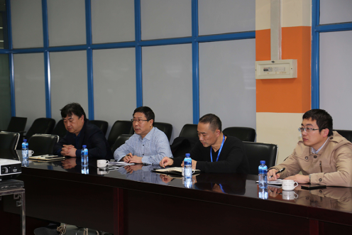 �����������²���̨�й���һ�ӵ�������ʱ������˾������̸